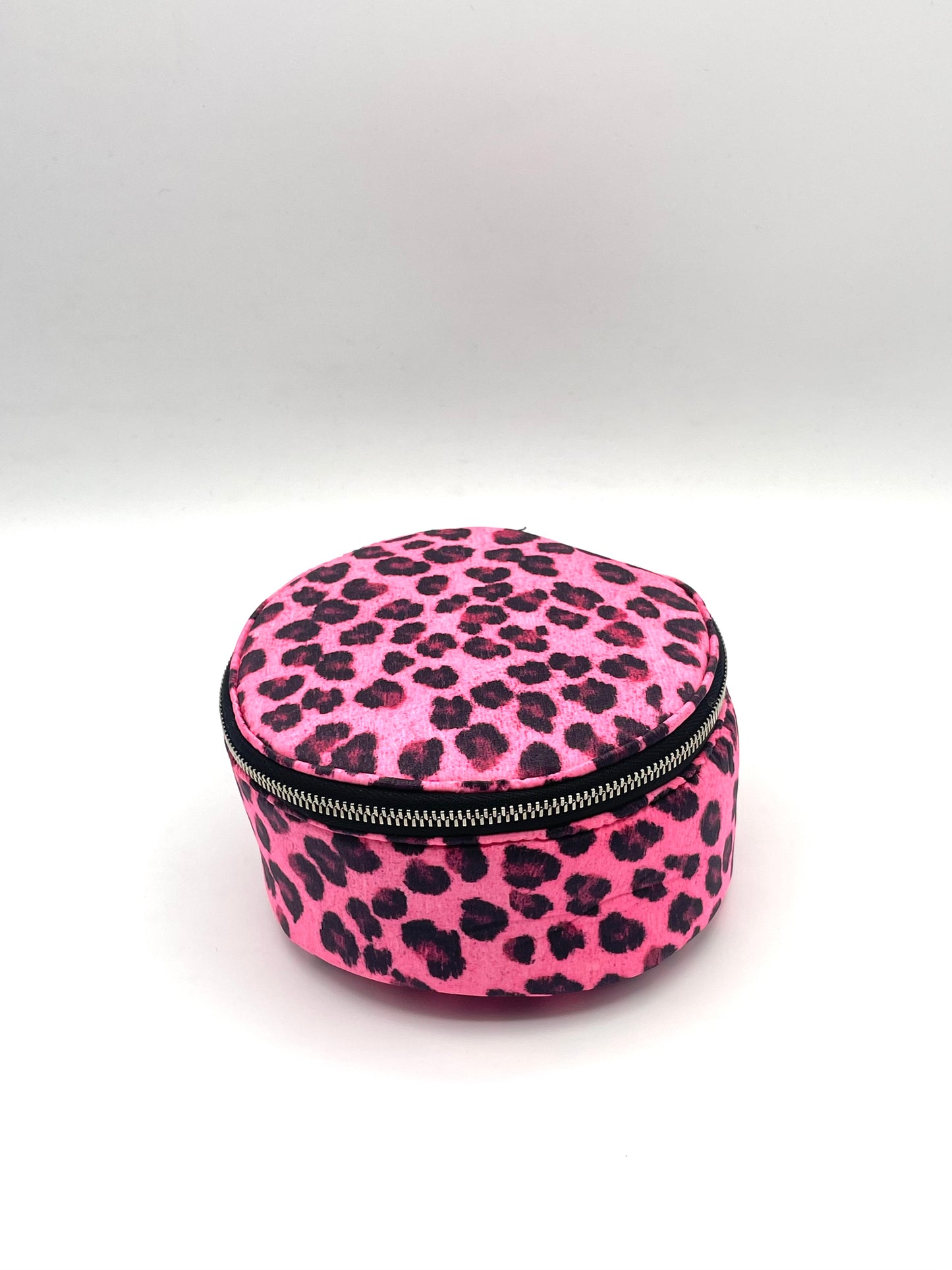 ROUND ZIP JEWELRY BAG Fuchsia Leopard/Midnight