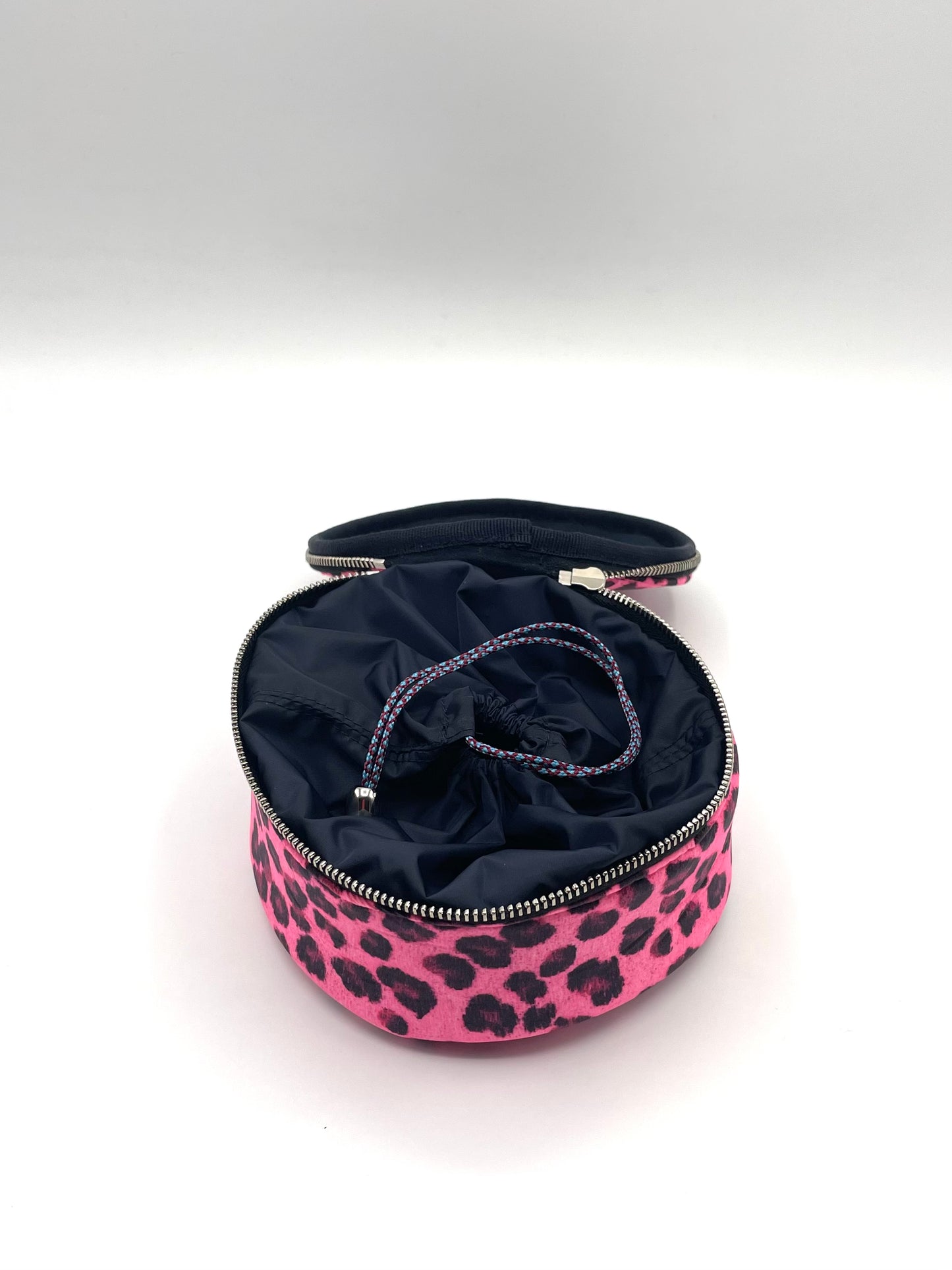 ROUND ZIP JEWELRY BAG Fuchsia Leopard/Midnight
