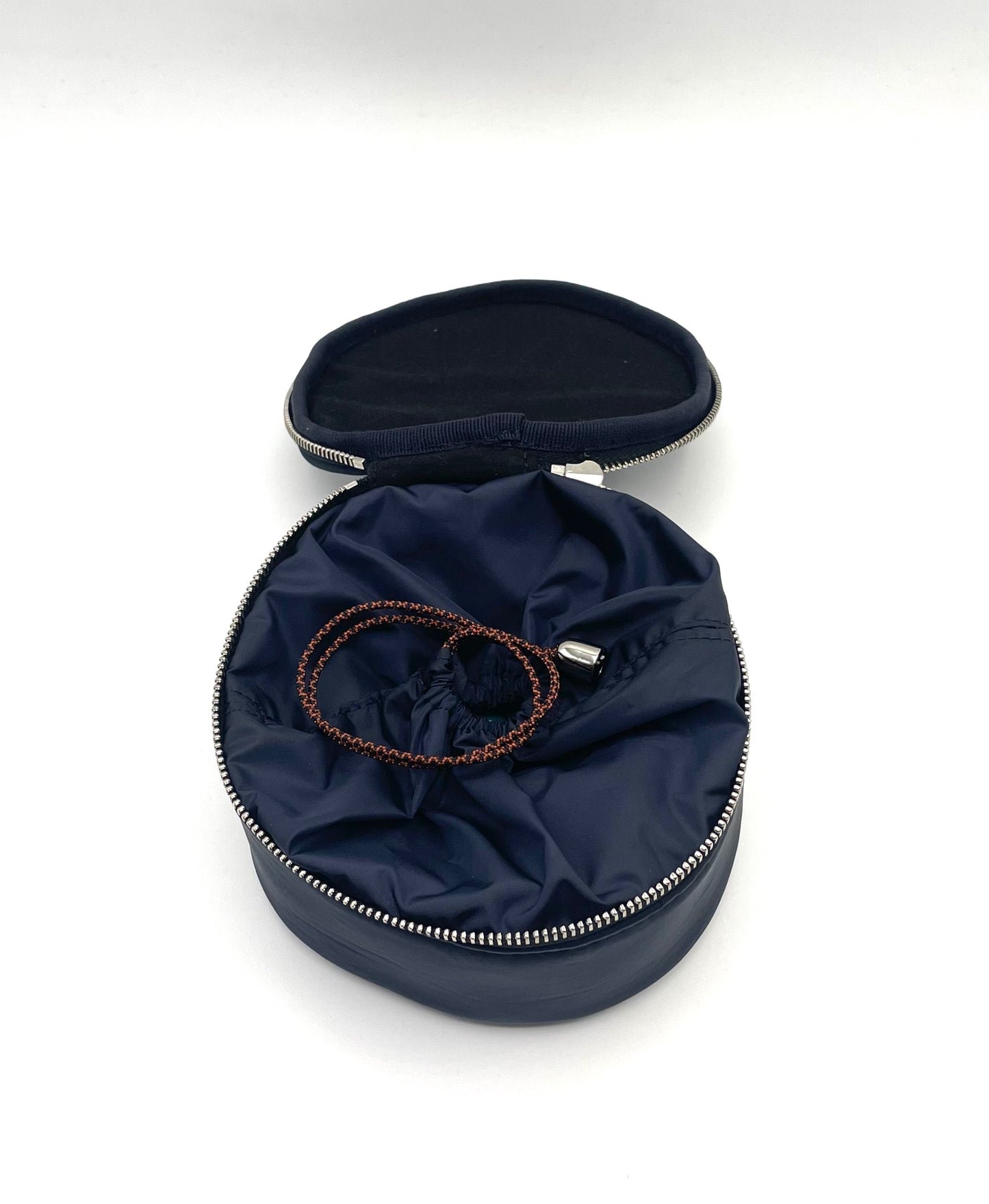 ROUND ZIP JEWELRY BAG Black/Espresso