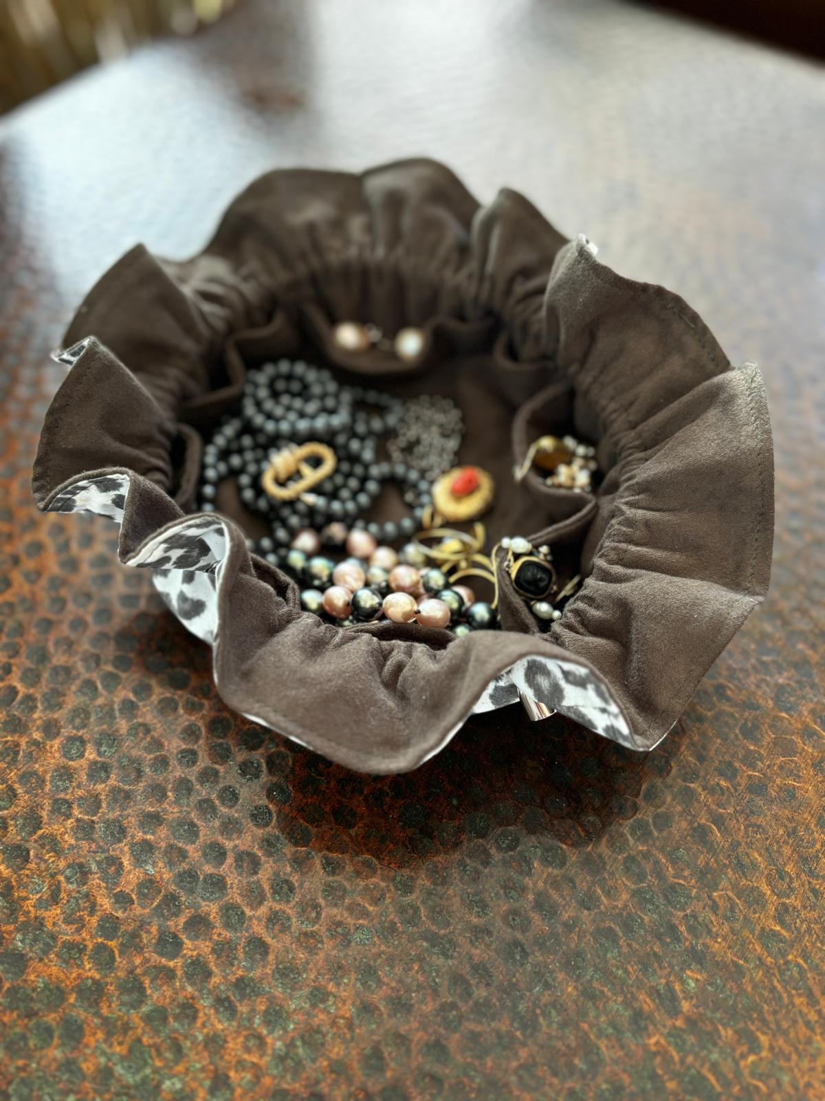 DRAWSTRING JEWELRY BAG Fuchsia/Olive